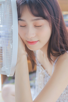 变成黑皮辣妹后我和朋友做了
